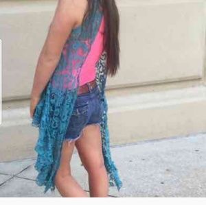 BLUE LACE HI LO SHIRT